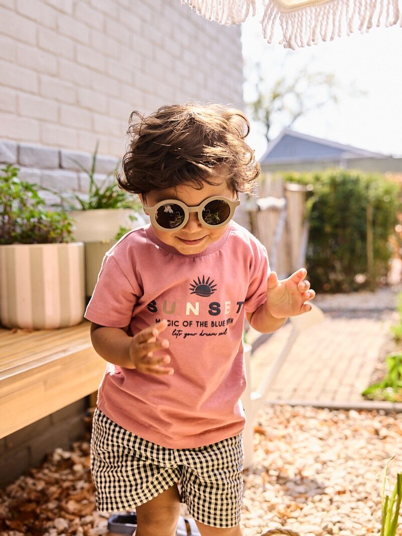 Instagram post from houseofiam_. This post is in position 4.