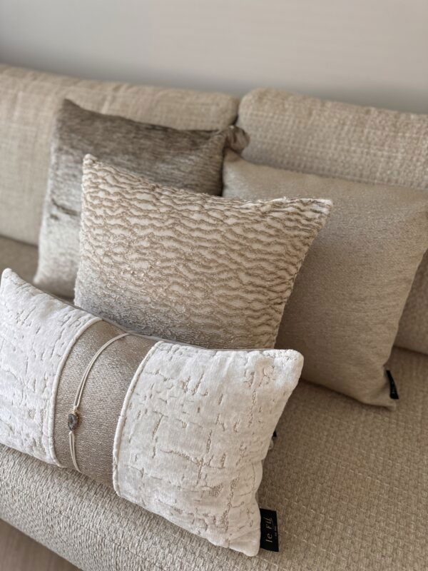 Sierkussen Ida - chique beige taupe velours kussen - Afbeelding 3