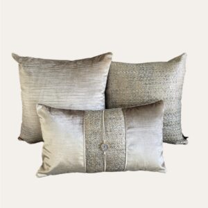 Sierkussen set Liora beige/goud – luxe met pailletten en edelsteen